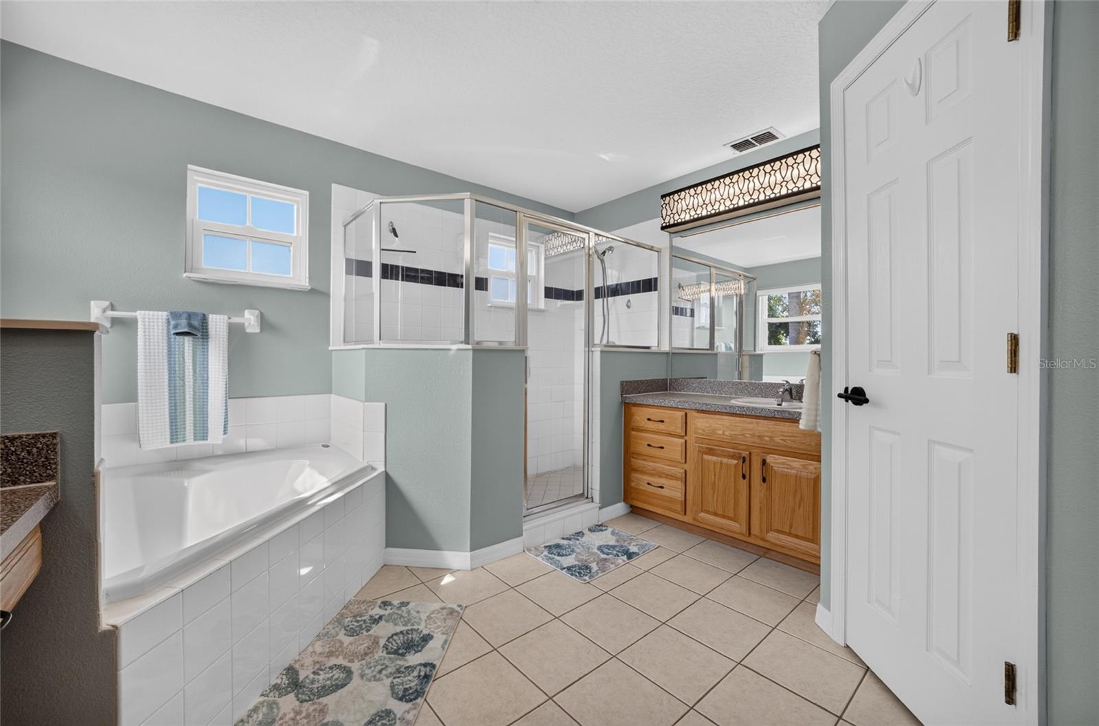 532 Kildrummy Dr Property Photo 20