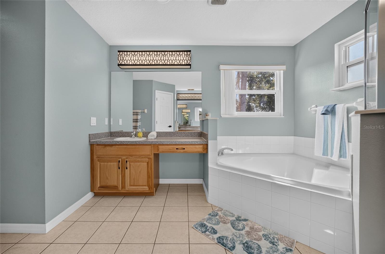532 Kildrummy Dr Property Photo 21
