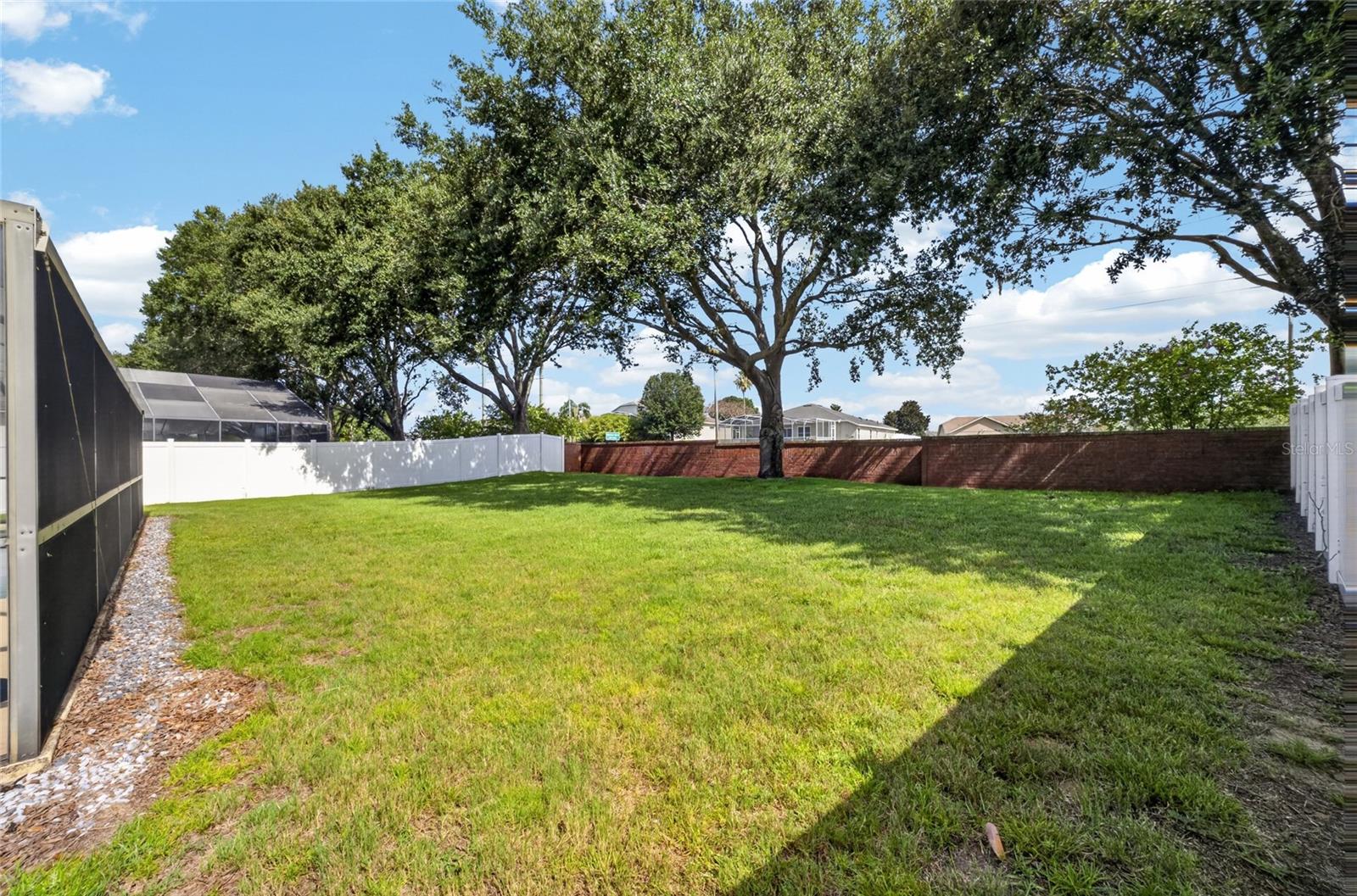 532 Kildrummy Dr Property Photo 31