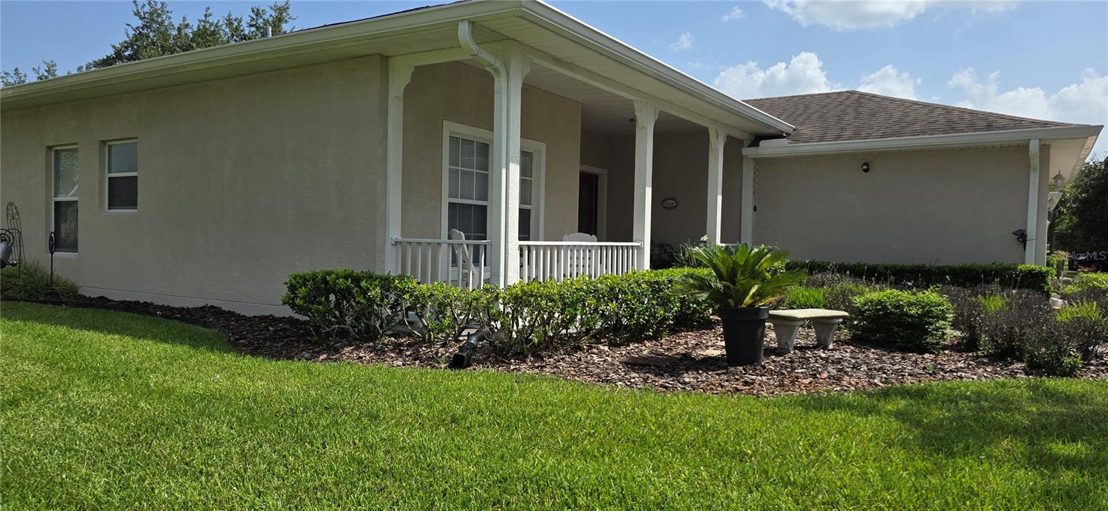 O6424866 Property Photo 2