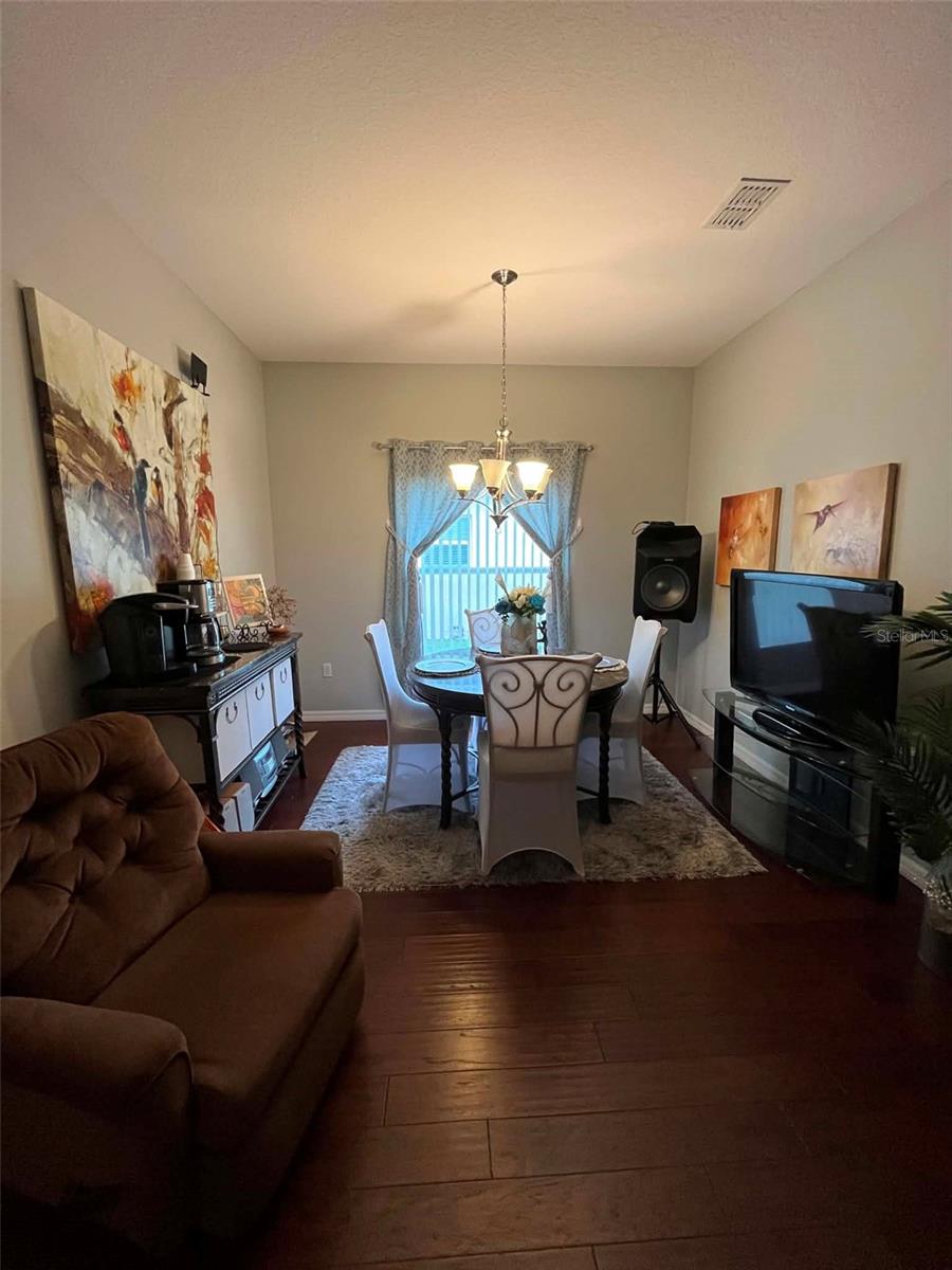 O6424866 Property Photo 11