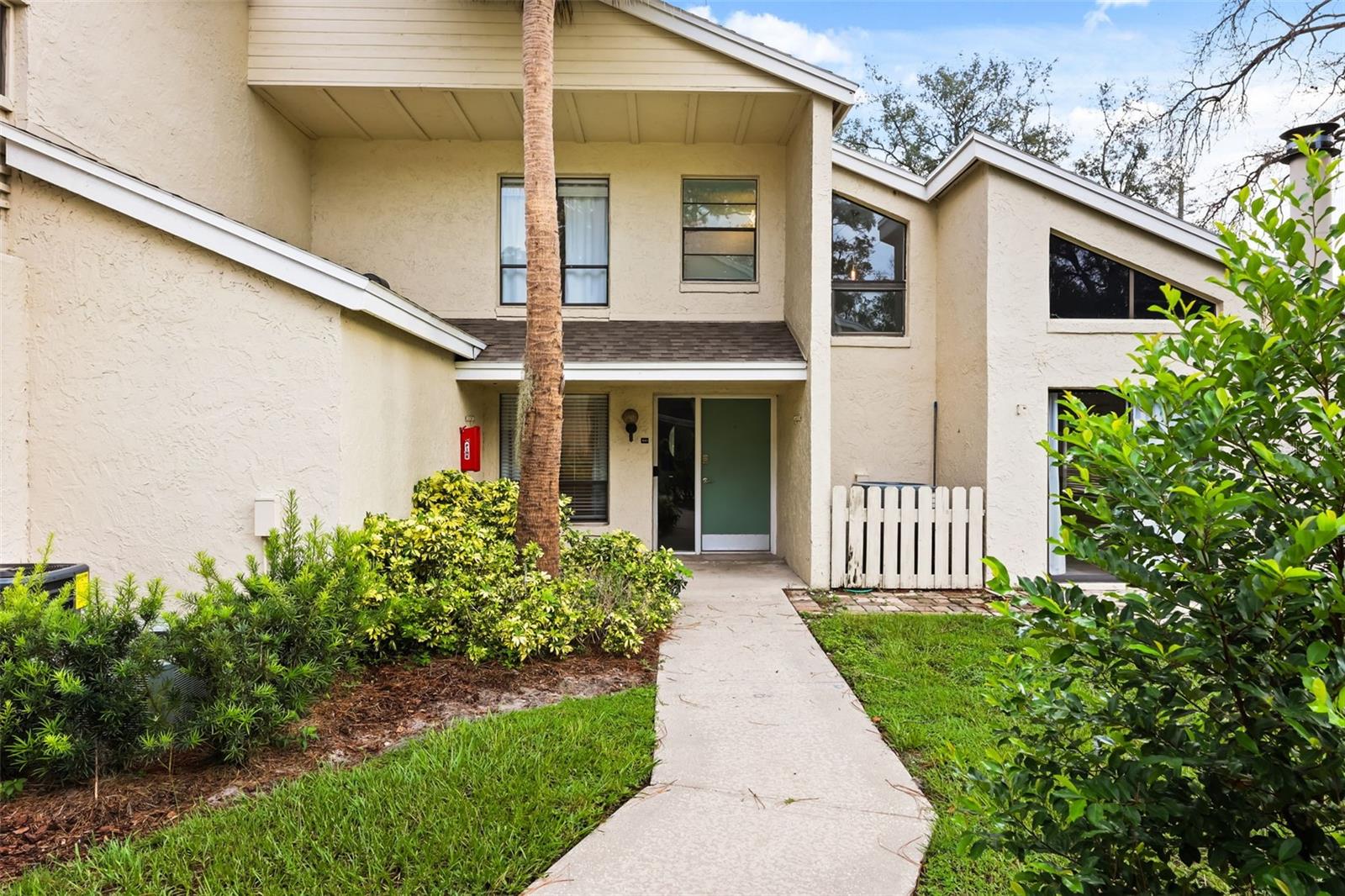 441 S NETHERWOOD CRES #206