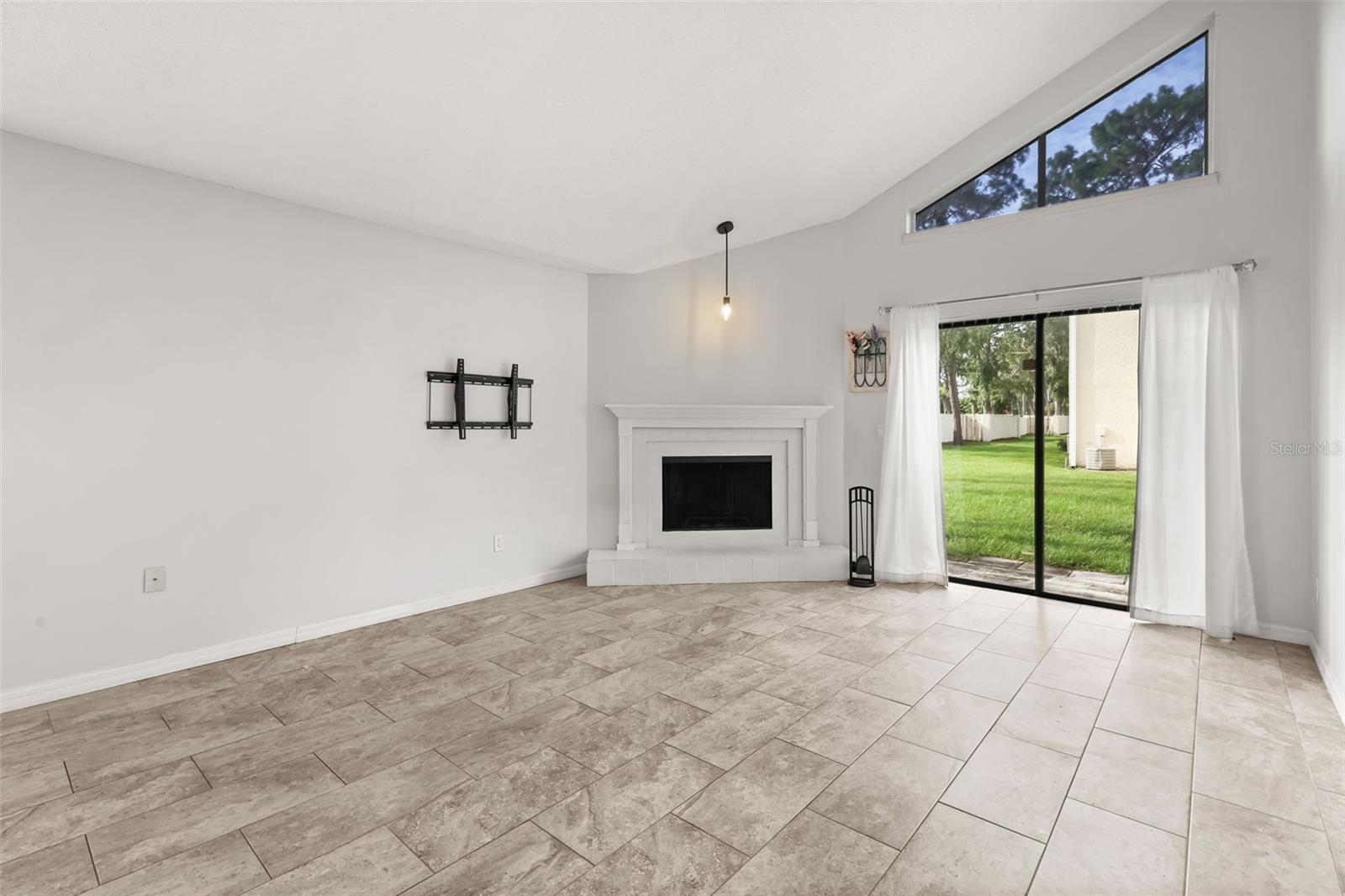 441 S Netherwood Cres #206 Property Photo 7