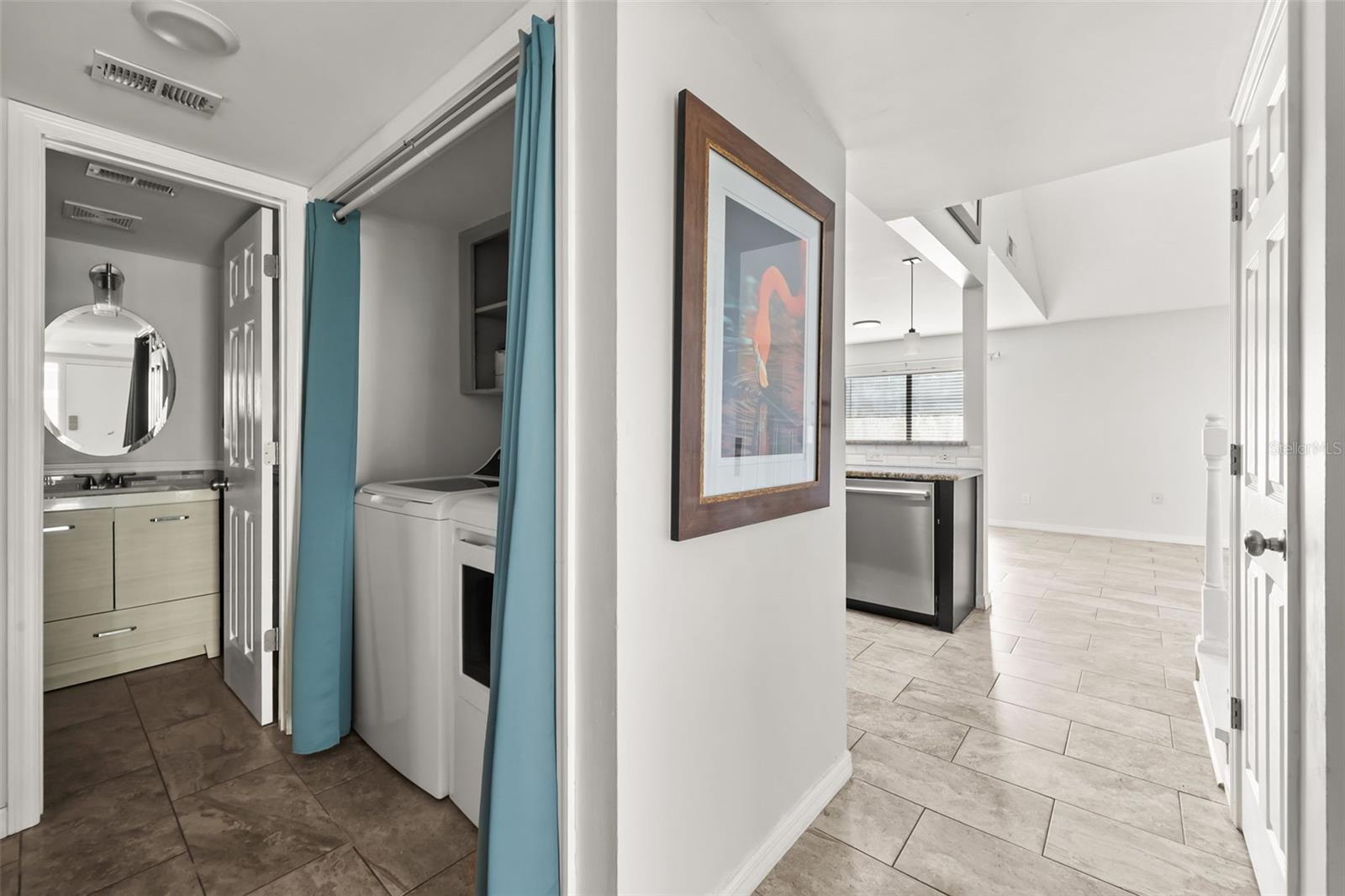 441 S Netherwood Cres #206 Property Photo 16