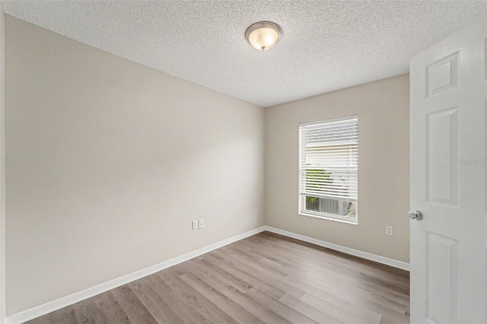 10236 Flagship Ave Property Photo 14