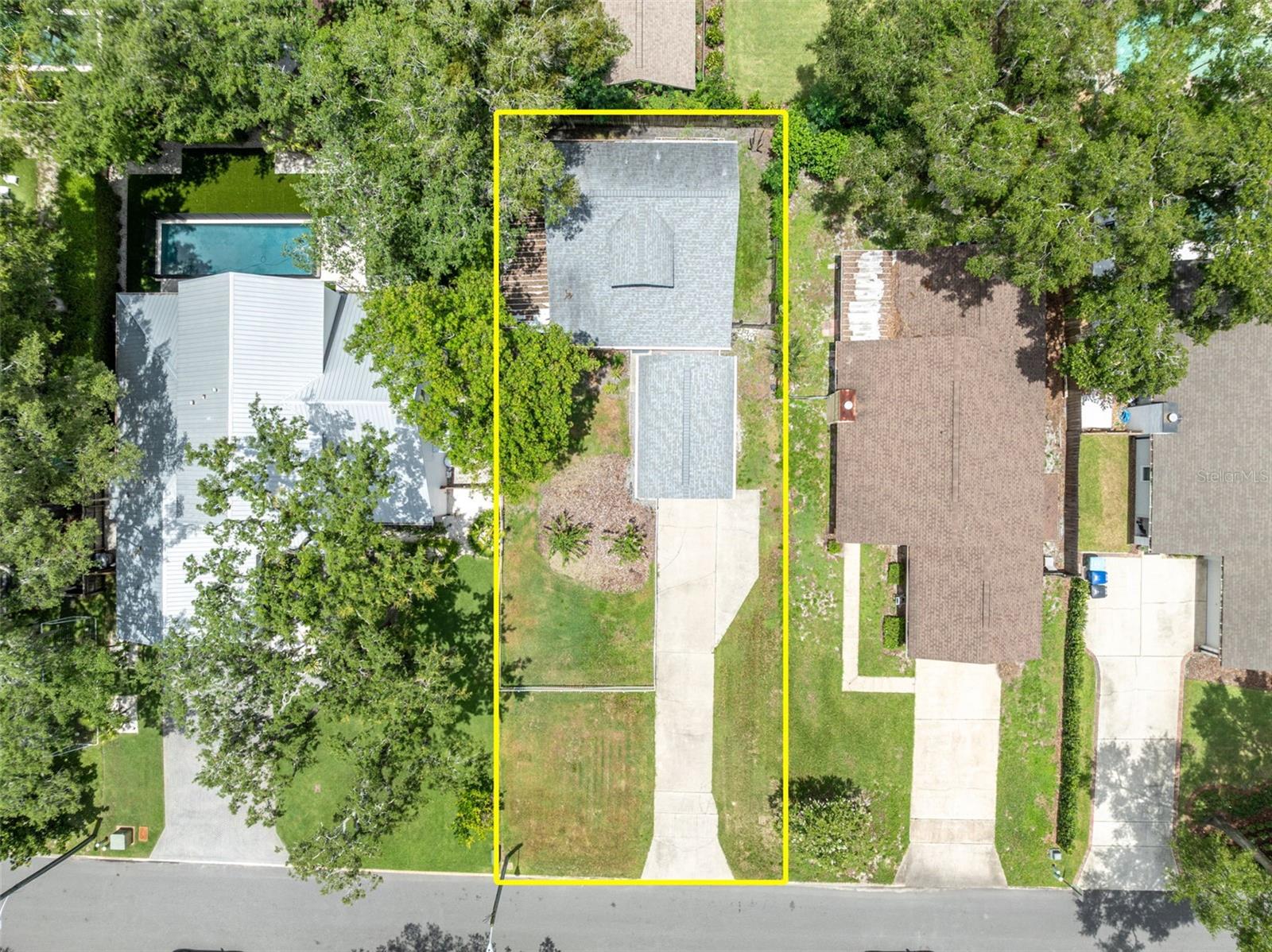 1871 Bryan Ave Property Photo 23
