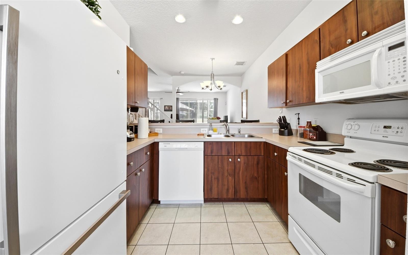 1280 S Beach Cir Property Photo 8