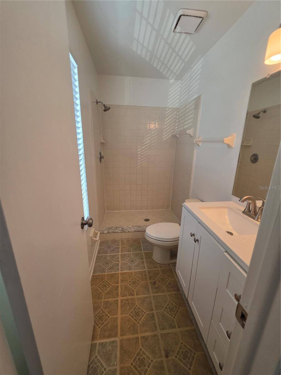 11038 Regency Commons Ct Property Photo 5