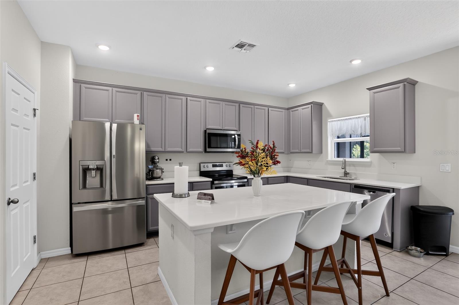 3145 Jade Tree Pt Property Photo 6