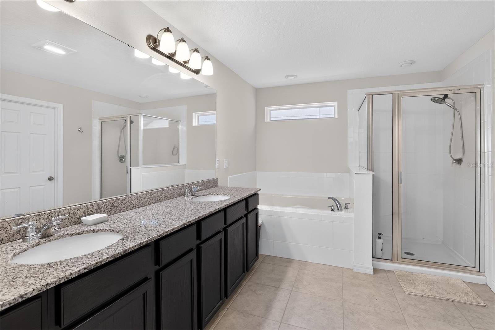 3145 Jade Tree Pt Property Photo 14