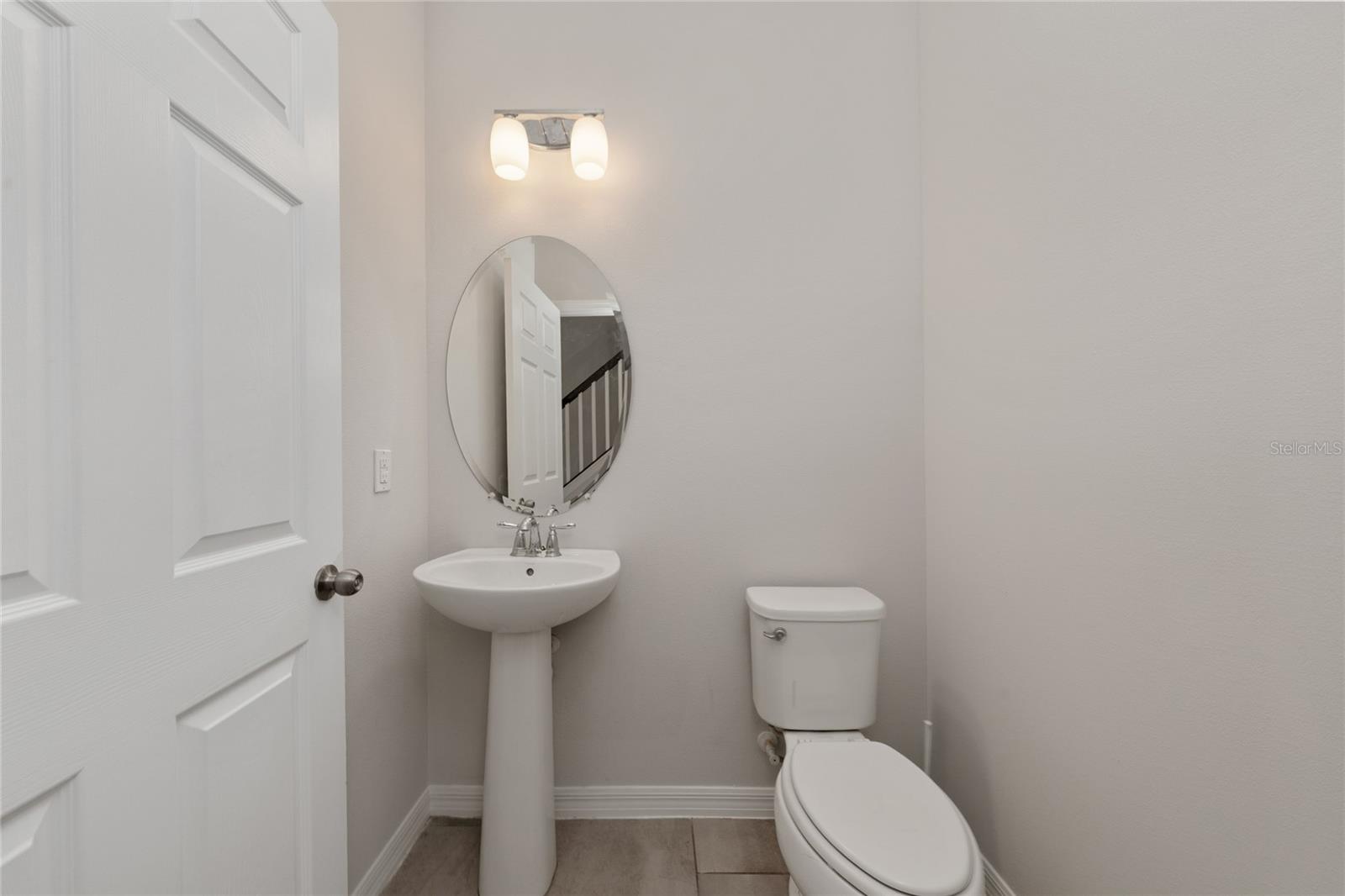 8659 Vedder Ln Property Photo 7