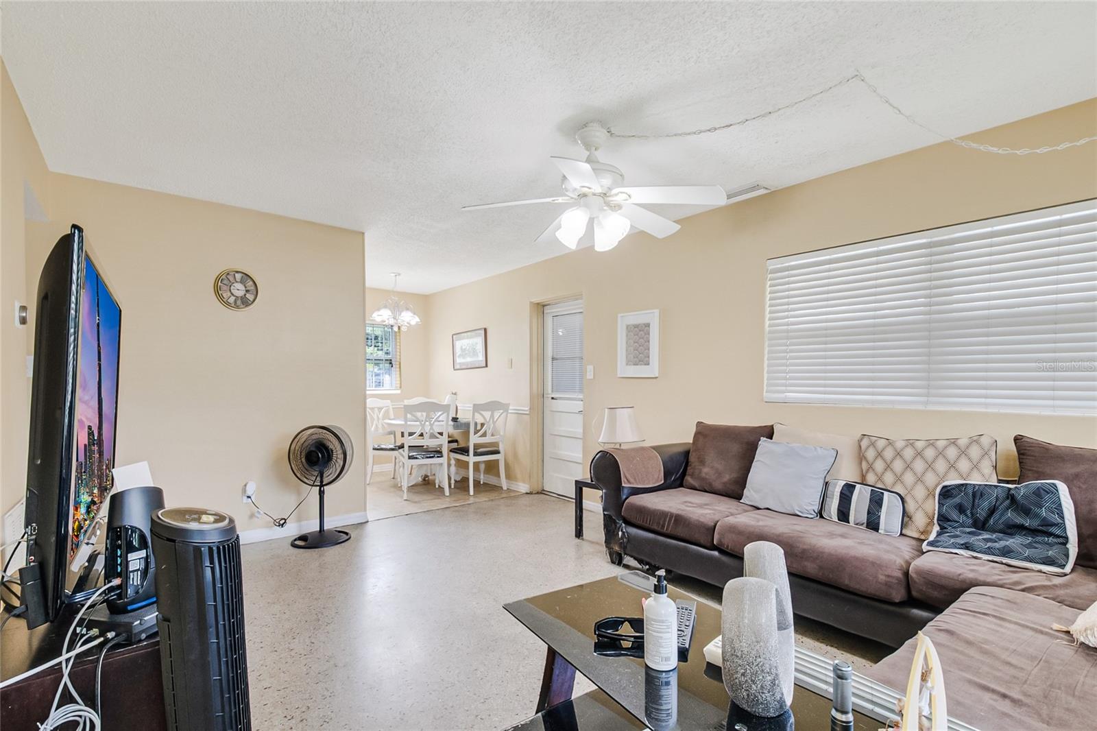 6017 Candlewood Ln Property Photo 10