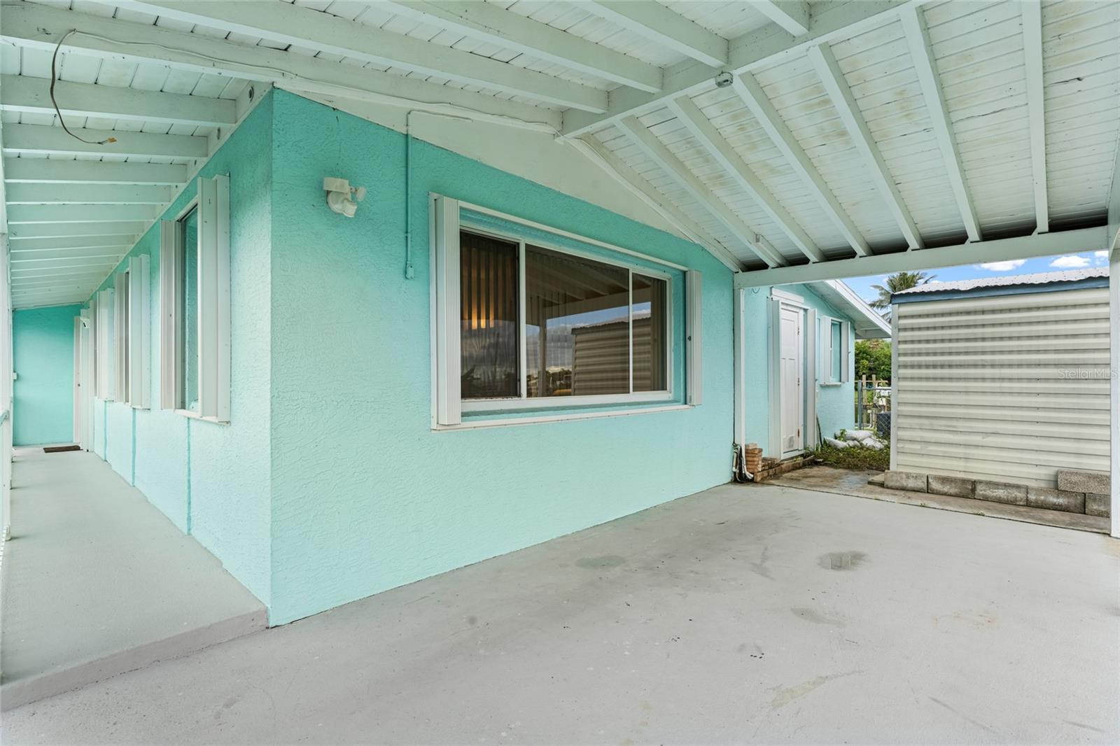 21748 Edgewater Dr Property Photo 23