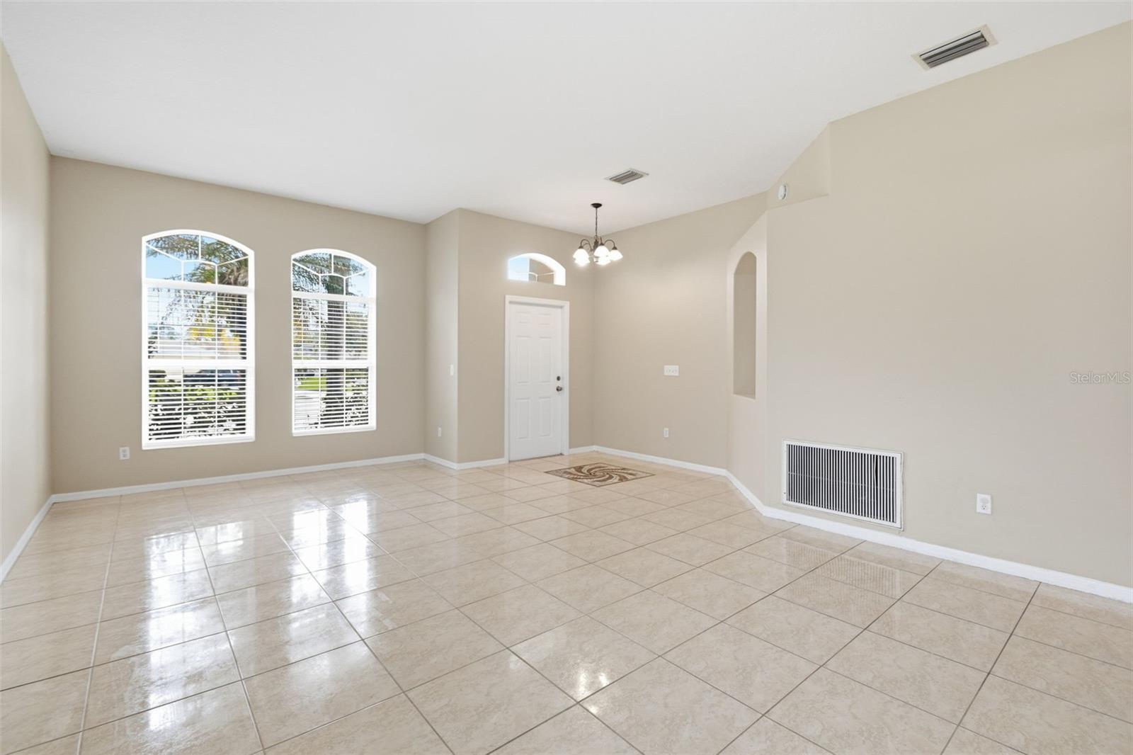 5337 Outlook Way Property Photo 9