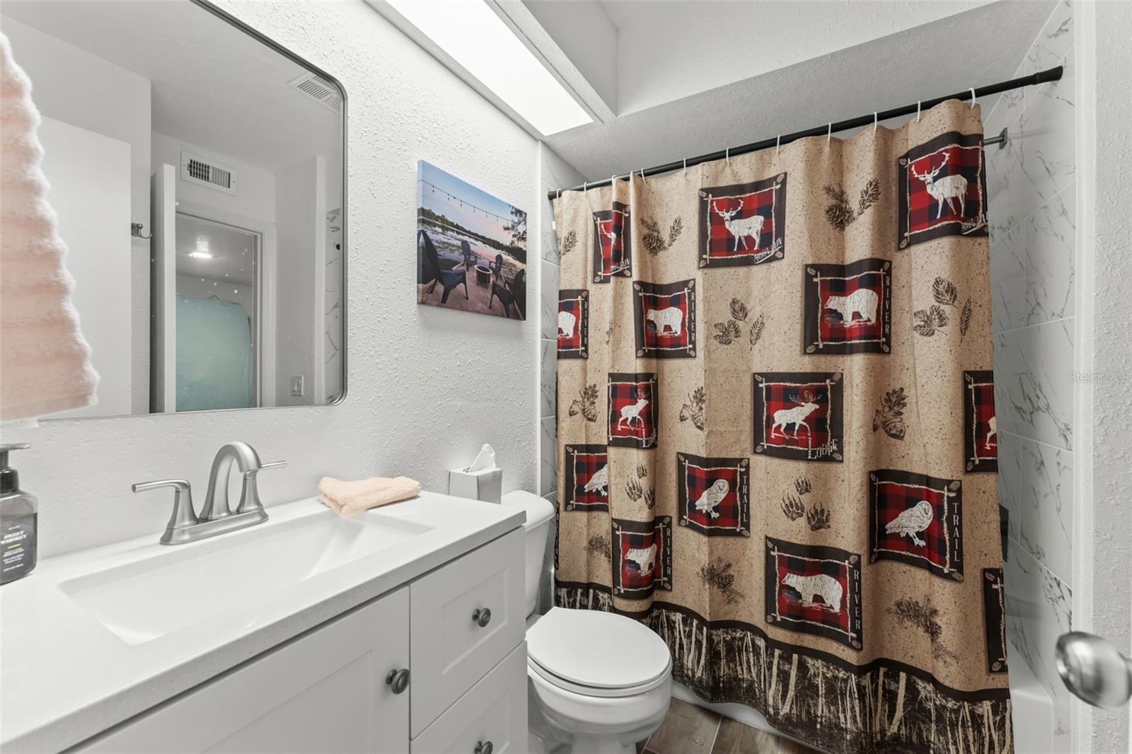 872 Bay Lake Ct Property Photo 6