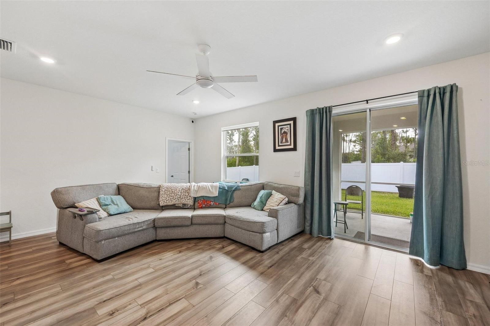4476 Blackman St Property Photo 11