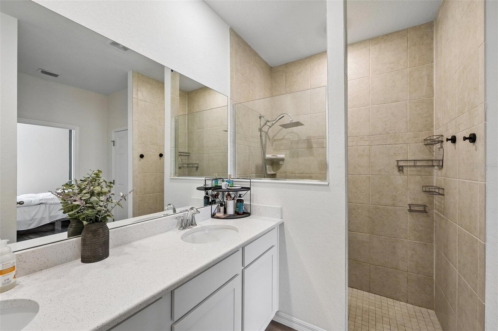 4476 Blackman St Property Photo 21