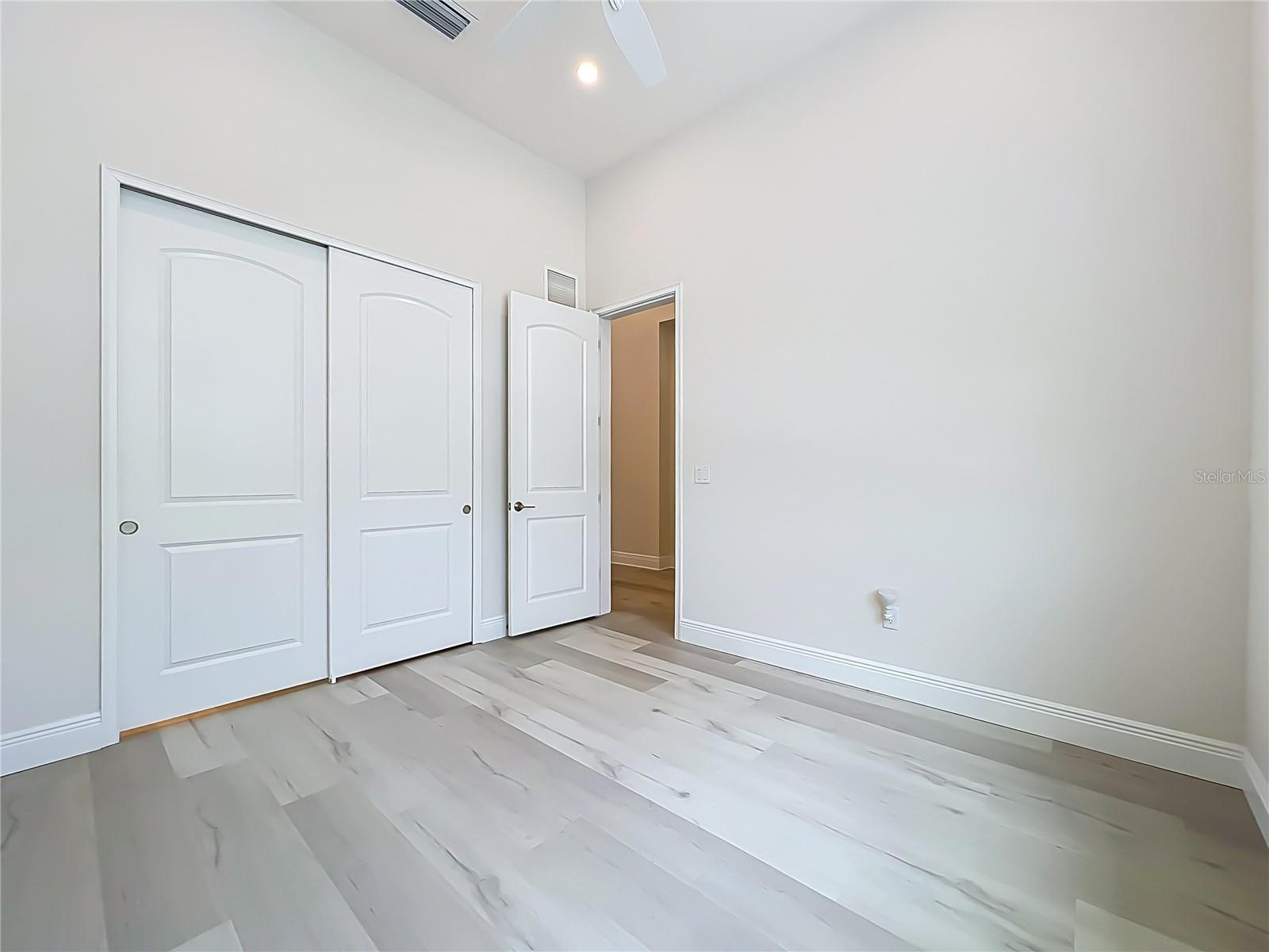13809 Larkton Ln Property Photo 9