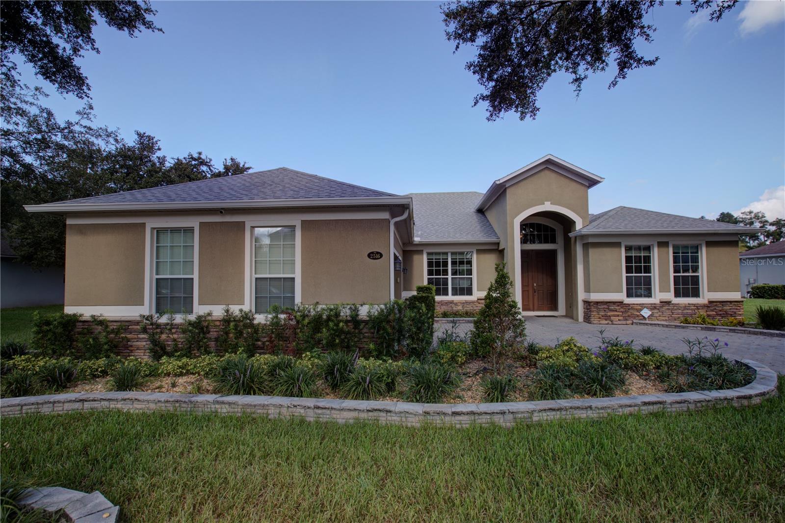 2516 WOODSIDE RIDGE DR Property Photo 1