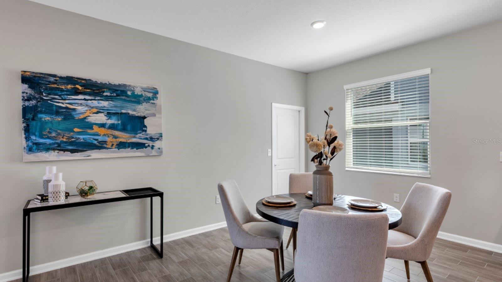 5618 Ronin Dr Property Photo 3