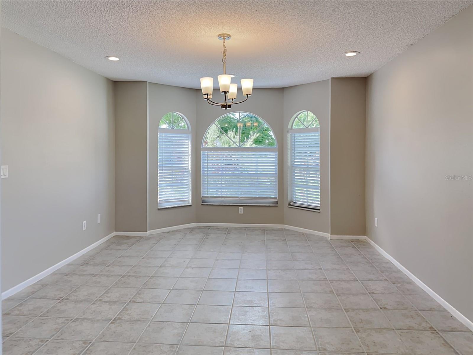 1408 Sugarberry Ln Property Photo 6