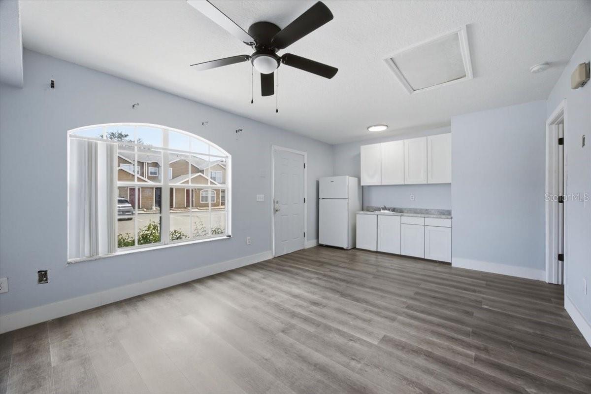 713 Washington Palm Loop #front Unit Property Photo 4