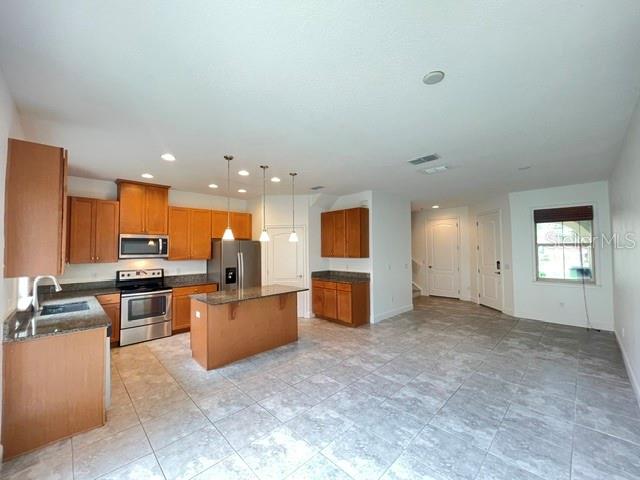 13927 Arclid St Property Photo 5