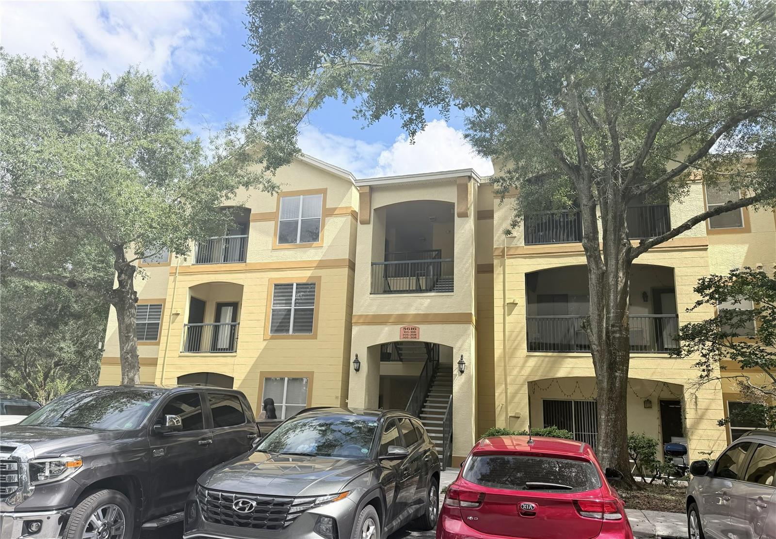 5616 PINNACLE HEIGHTS CIR #308 Property Photo 1