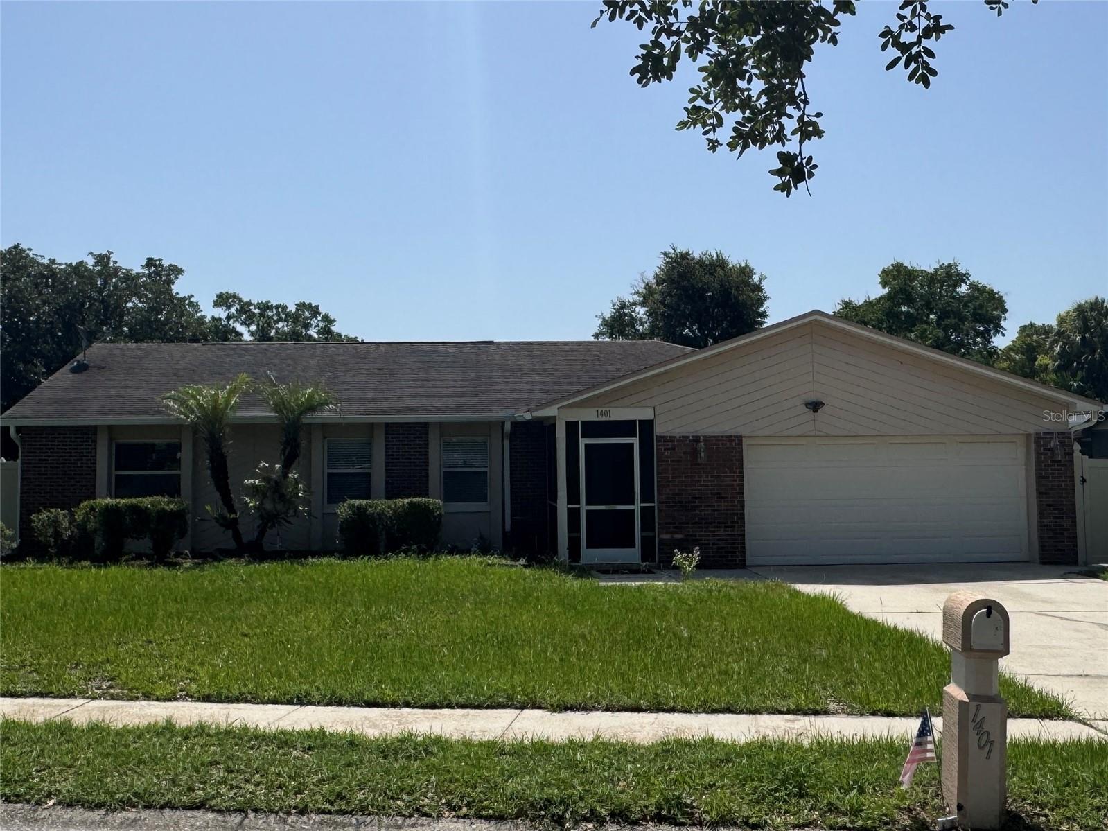 1401 Aster Ct Property Photo 1