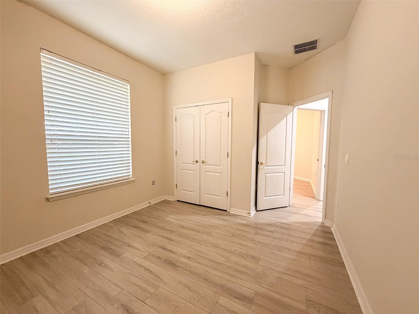12947 Runswick Ave Property Photo 23