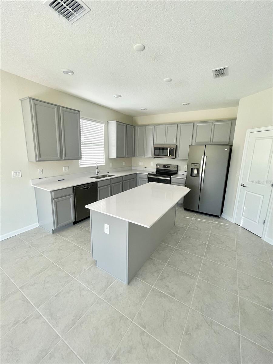4491 Tahoe Cir Property Photo 5