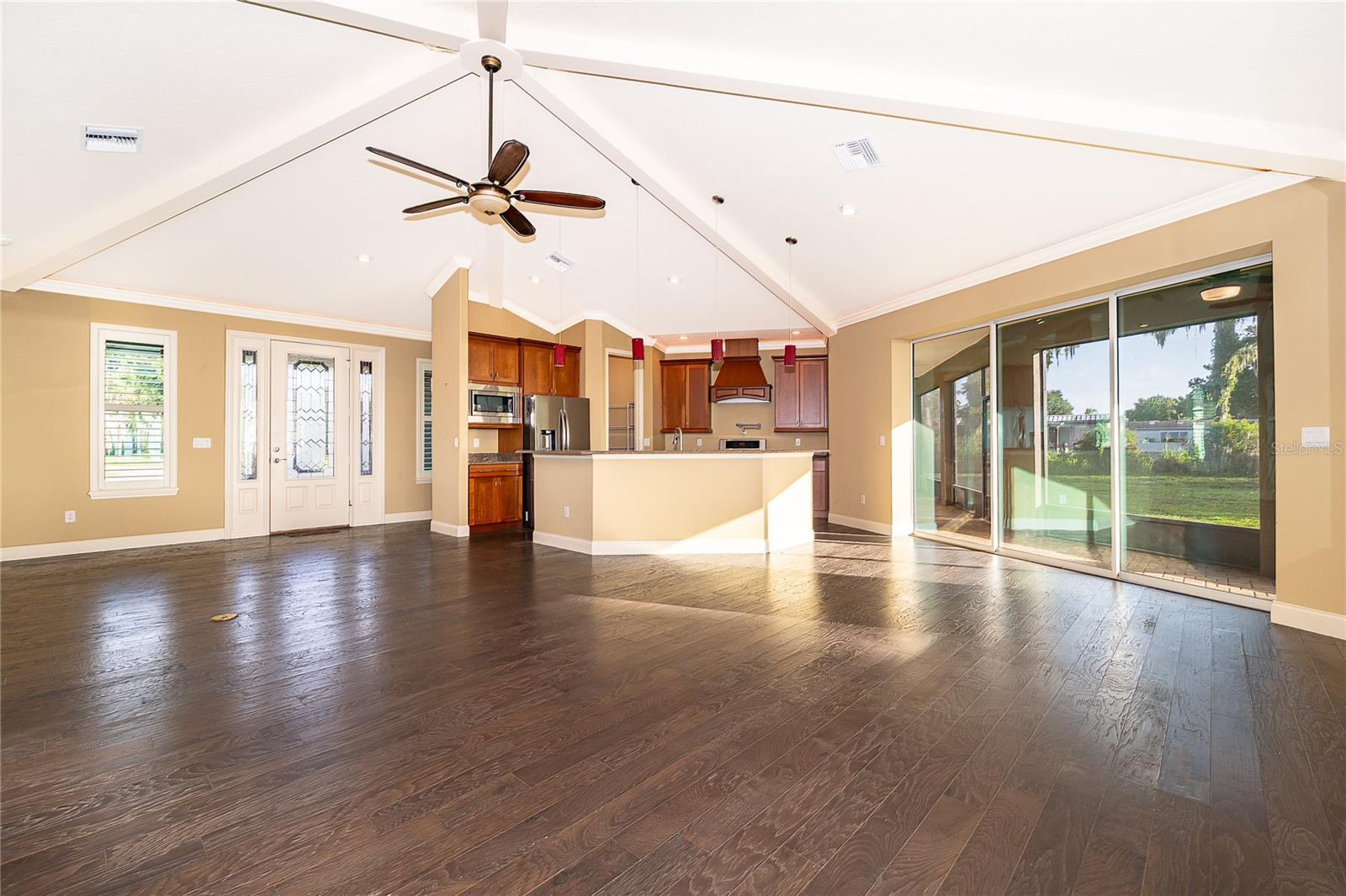 12131 Eagles Point Ct Property Photo 16