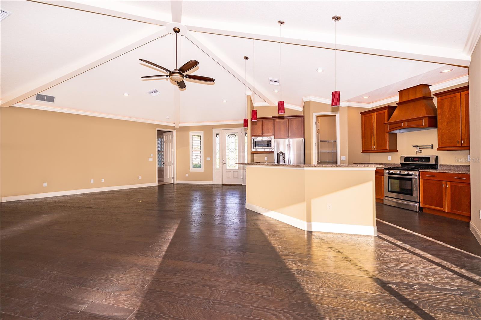12131 Eagles Point Ct Property Photo 17
