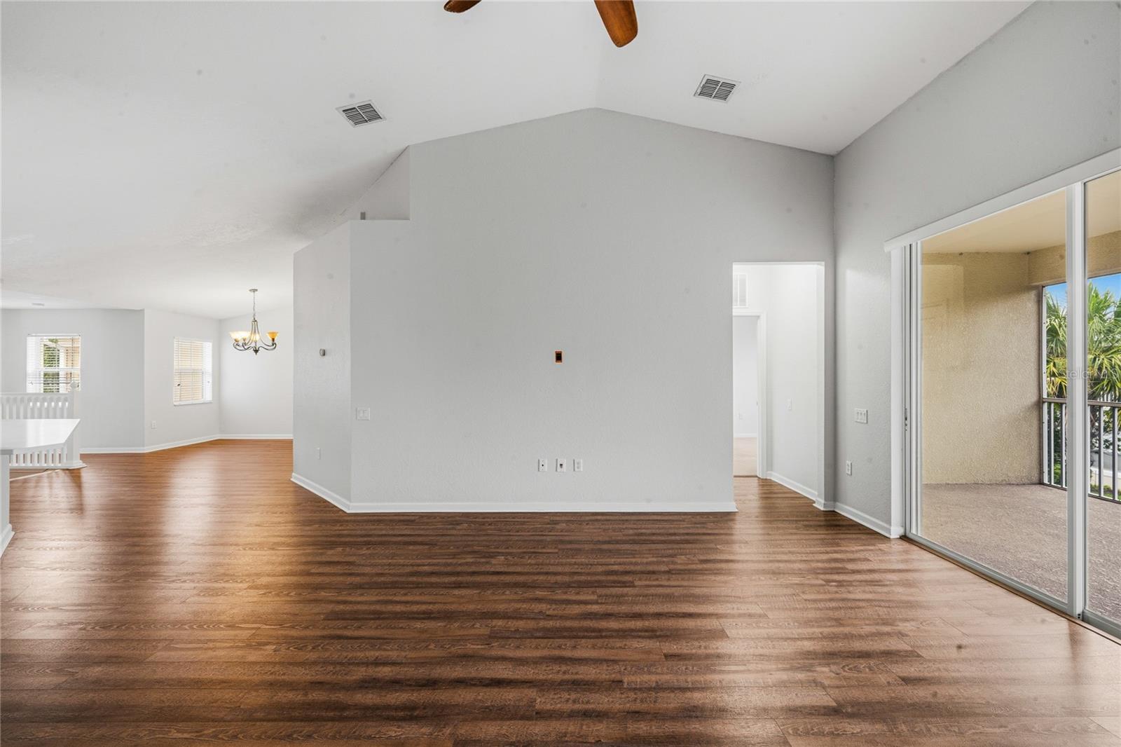 417 Hilgard Cv #. Property Photo 6