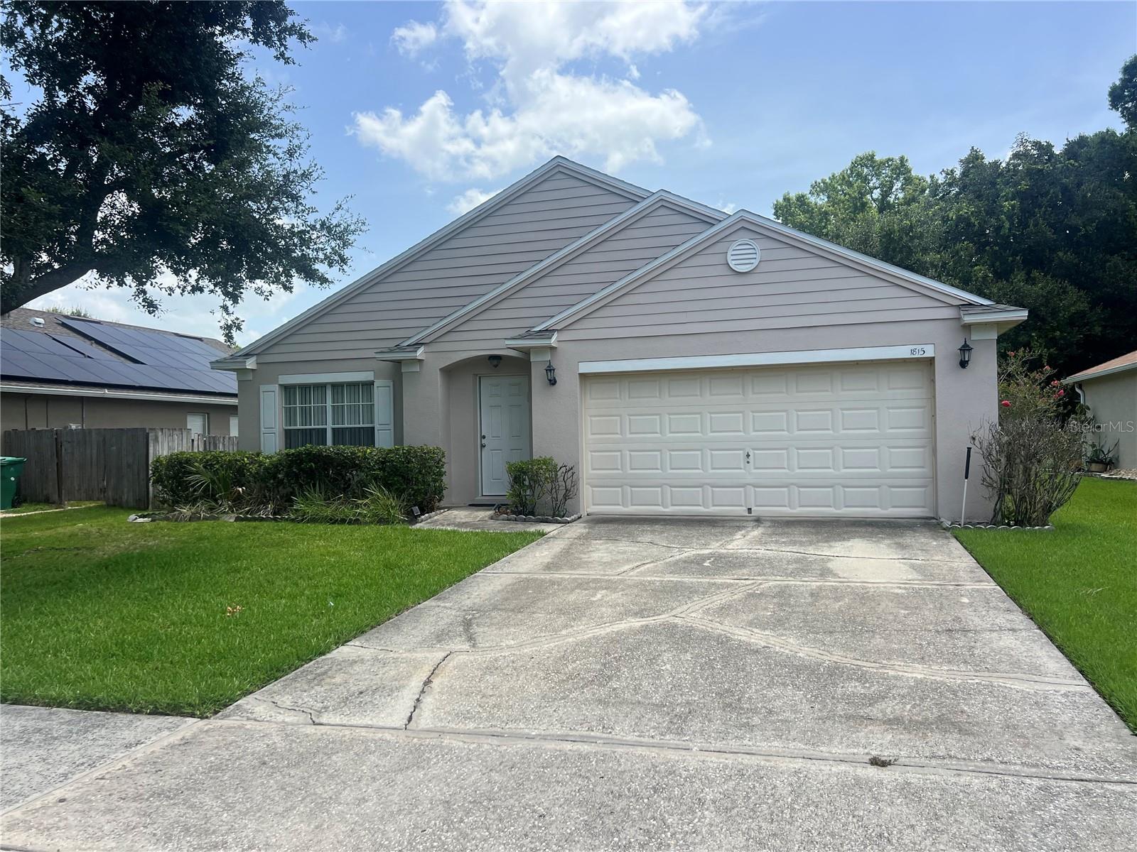 1815 Americus Minor Dr Property Photo 1
