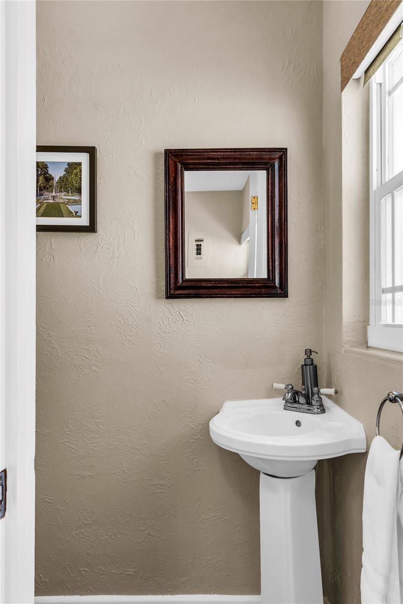 1215 Delaney Park Dr Property Photo 24