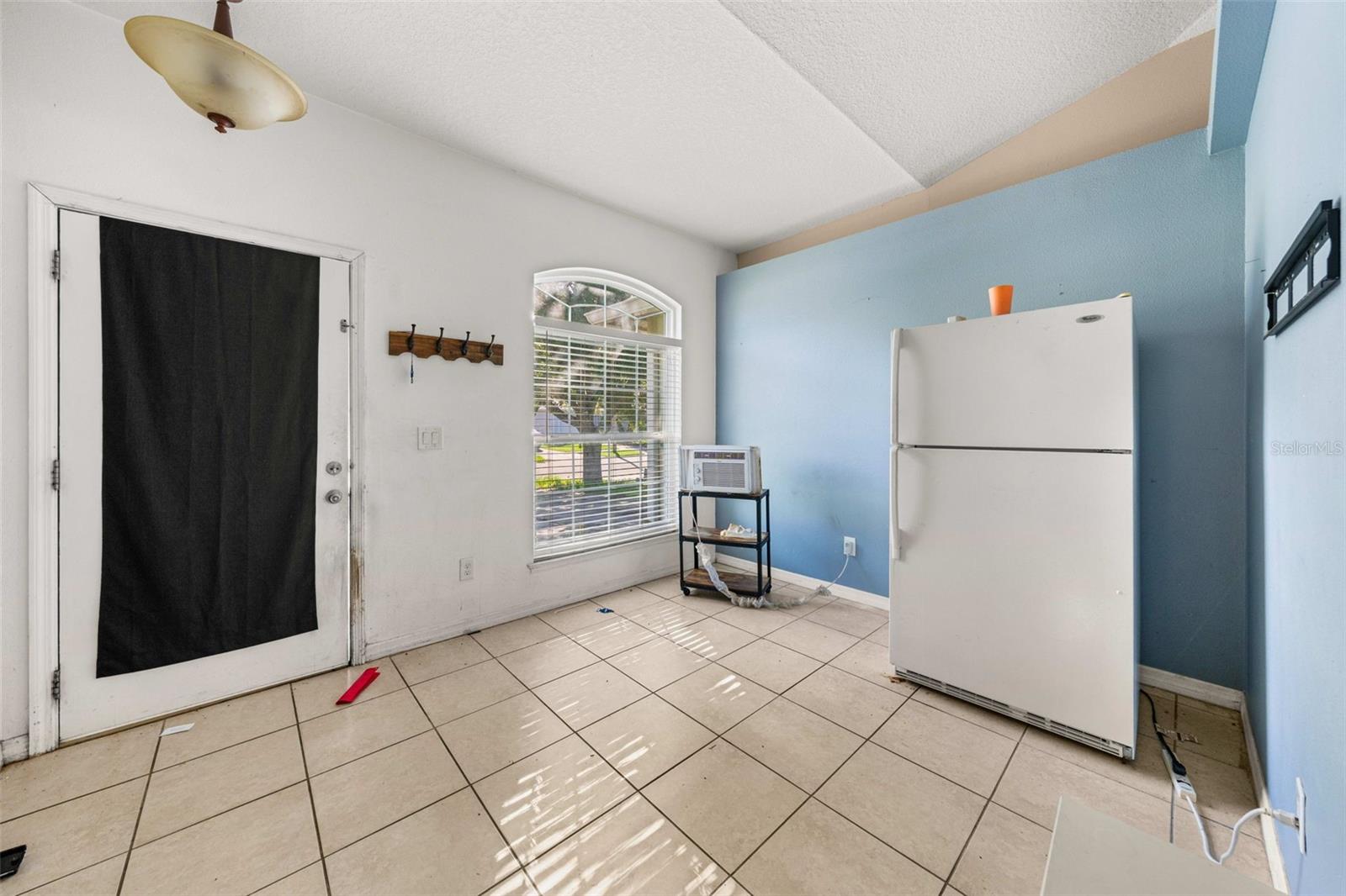 7865 Pine Fork Dr Property Photo 4