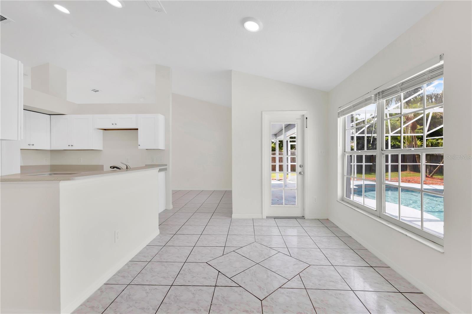 1097 Depot Ct Property Photo 12