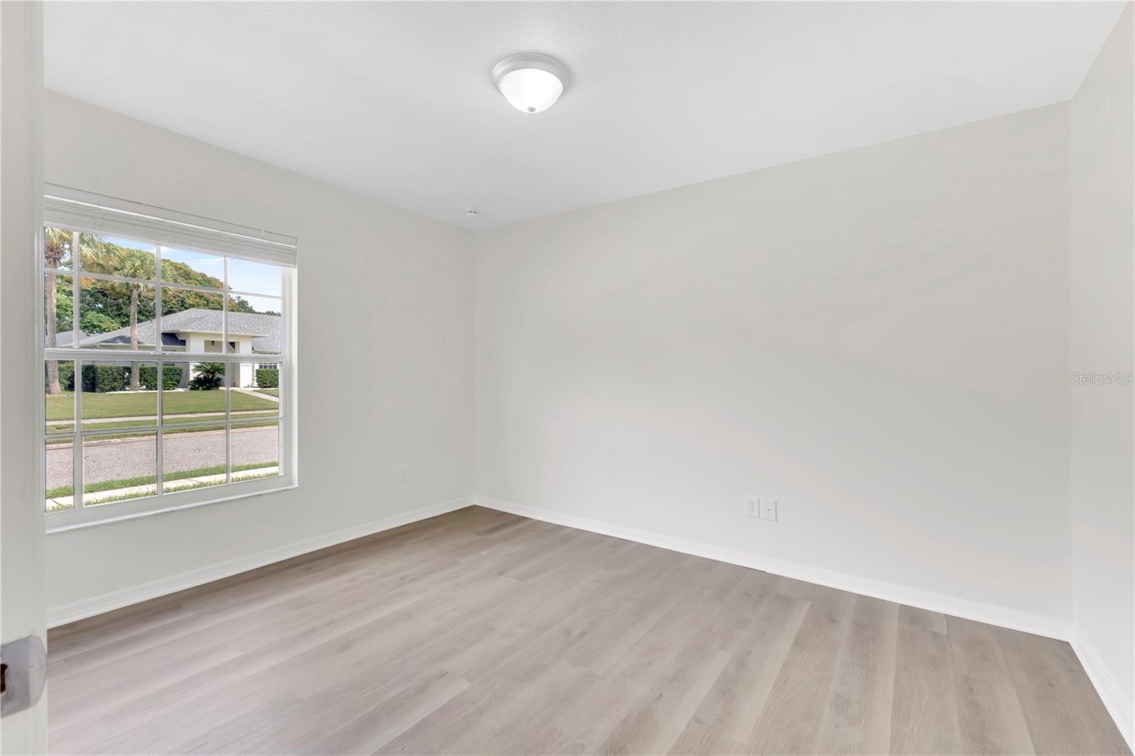 1097 Depot Ct Property Photo 20