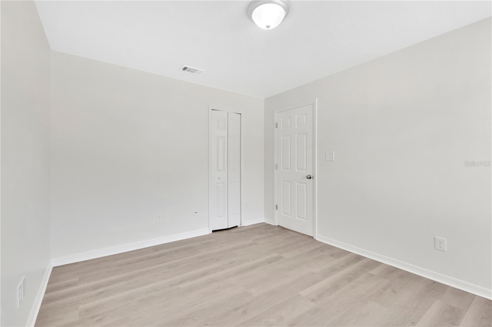 1097 Depot Ct Property Photo 21