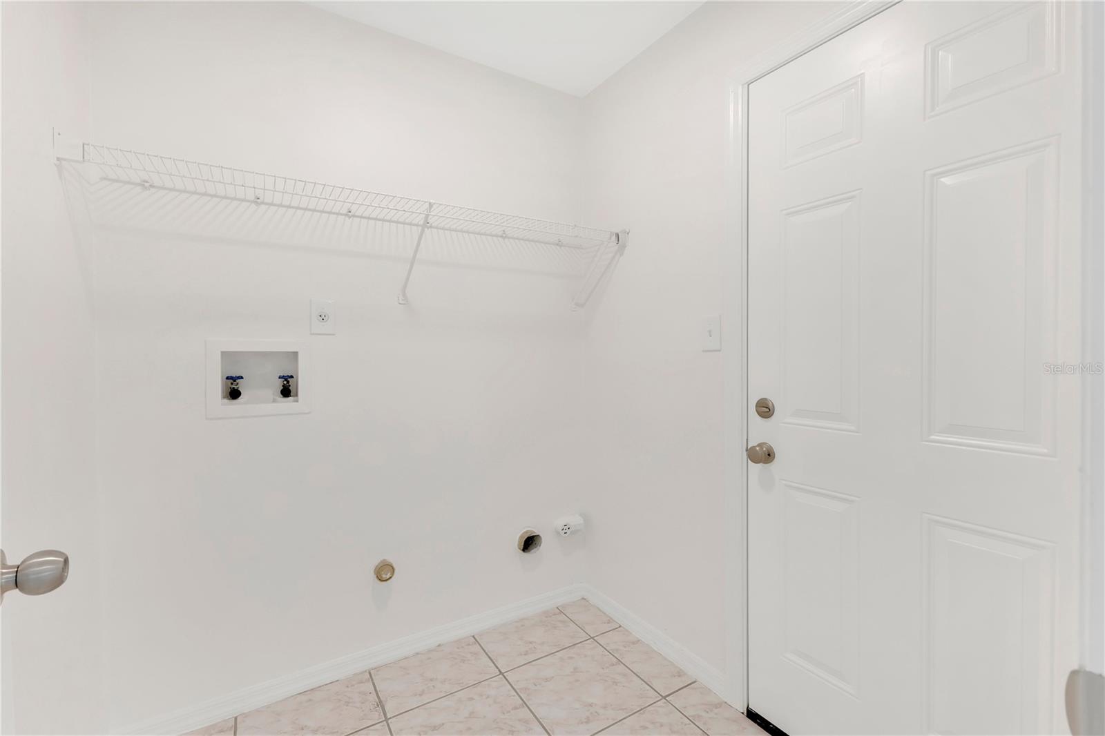 1097 Depot Ct Property Photo 25