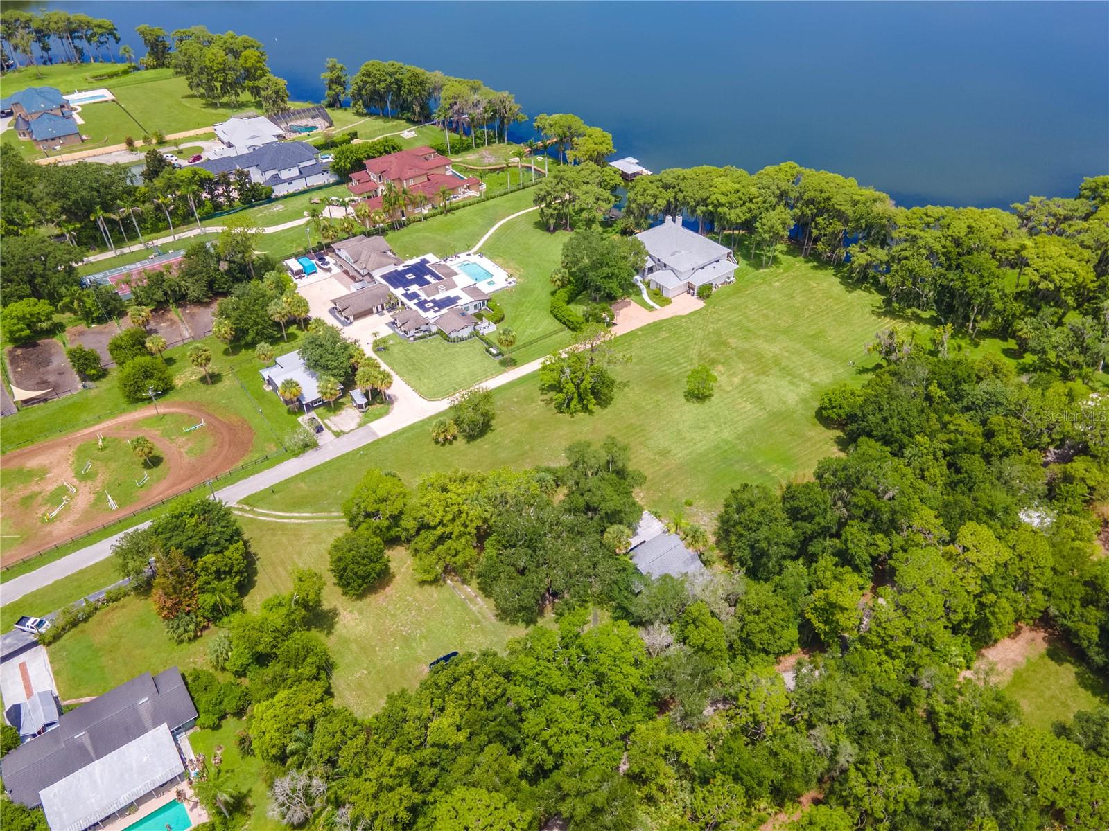 1133 Bella Lago Cv Property Photo 17