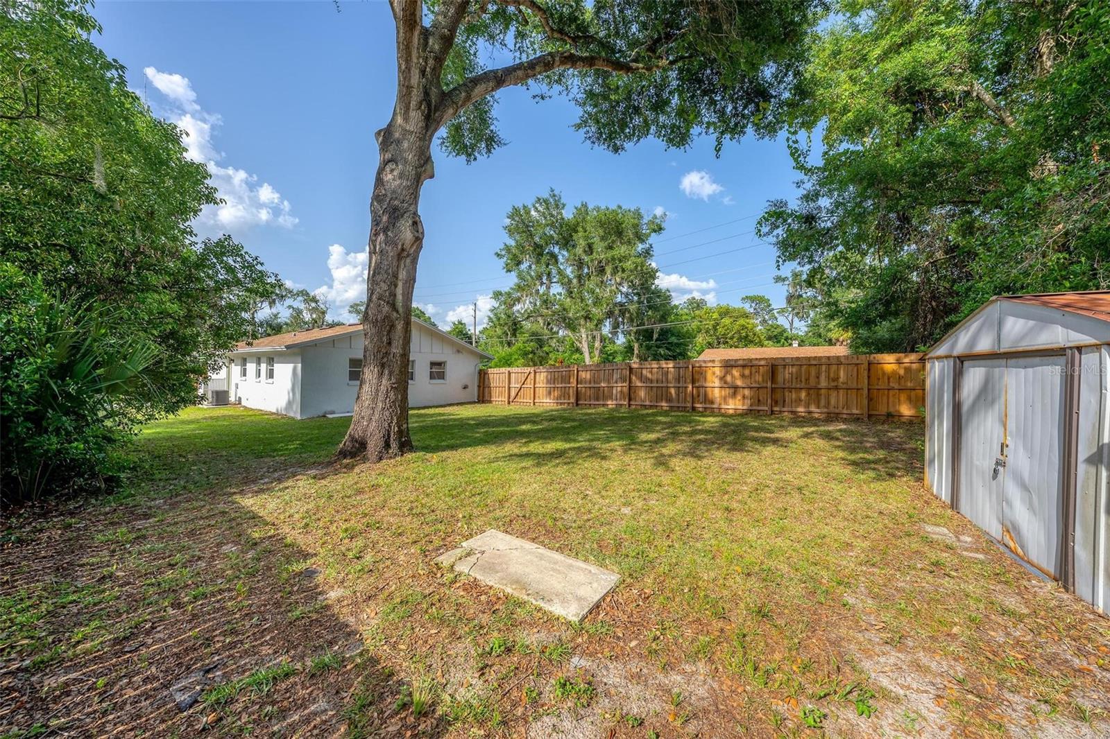 1125 N Tremain St Property Photo 18