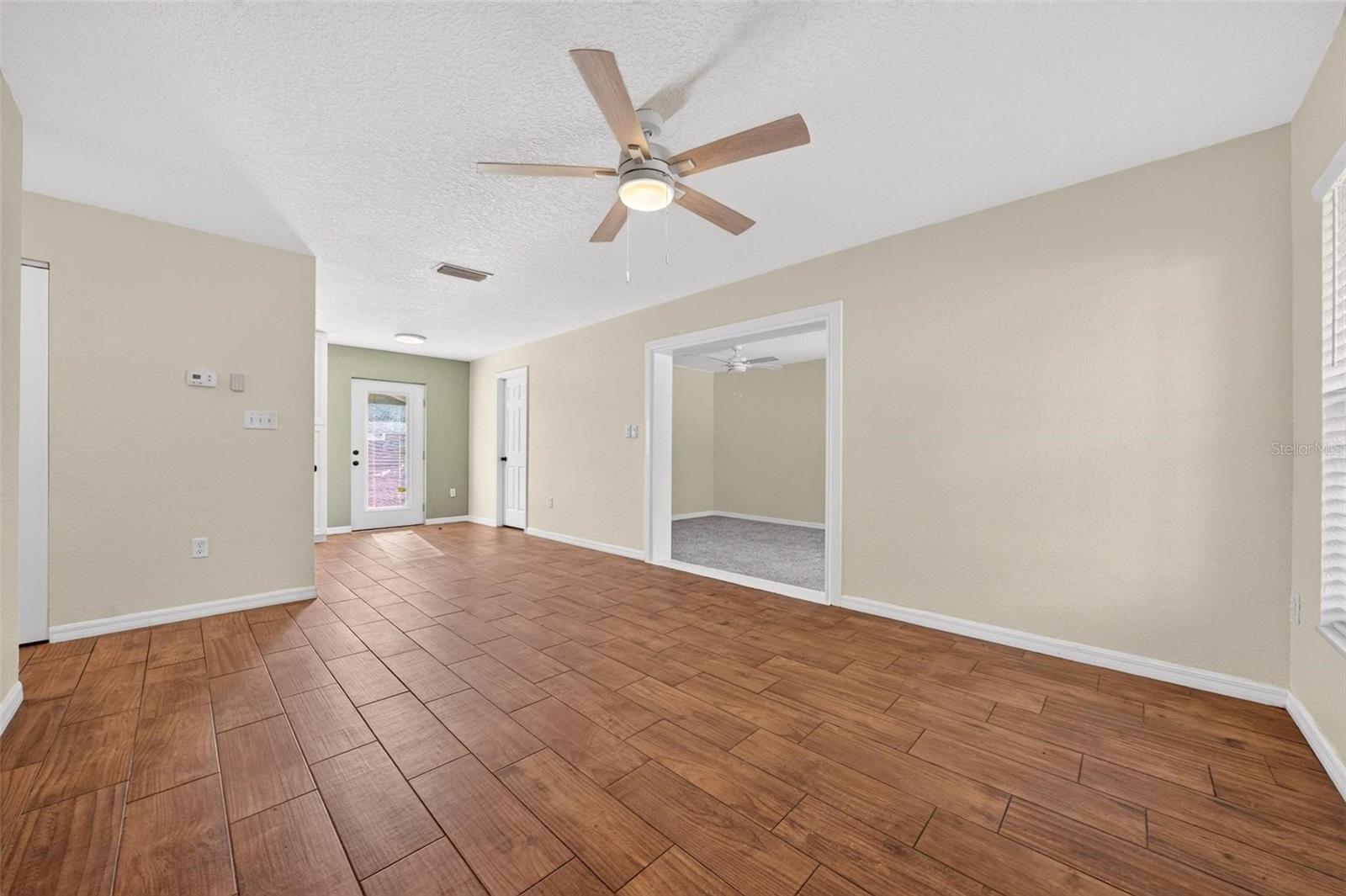 1125 N Tremain St Property Photo 19