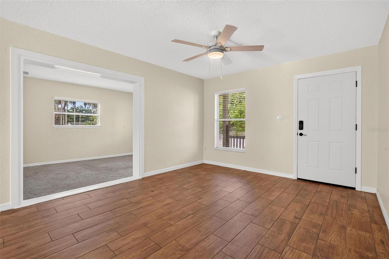 1125 N Tremain St Property Photo 23