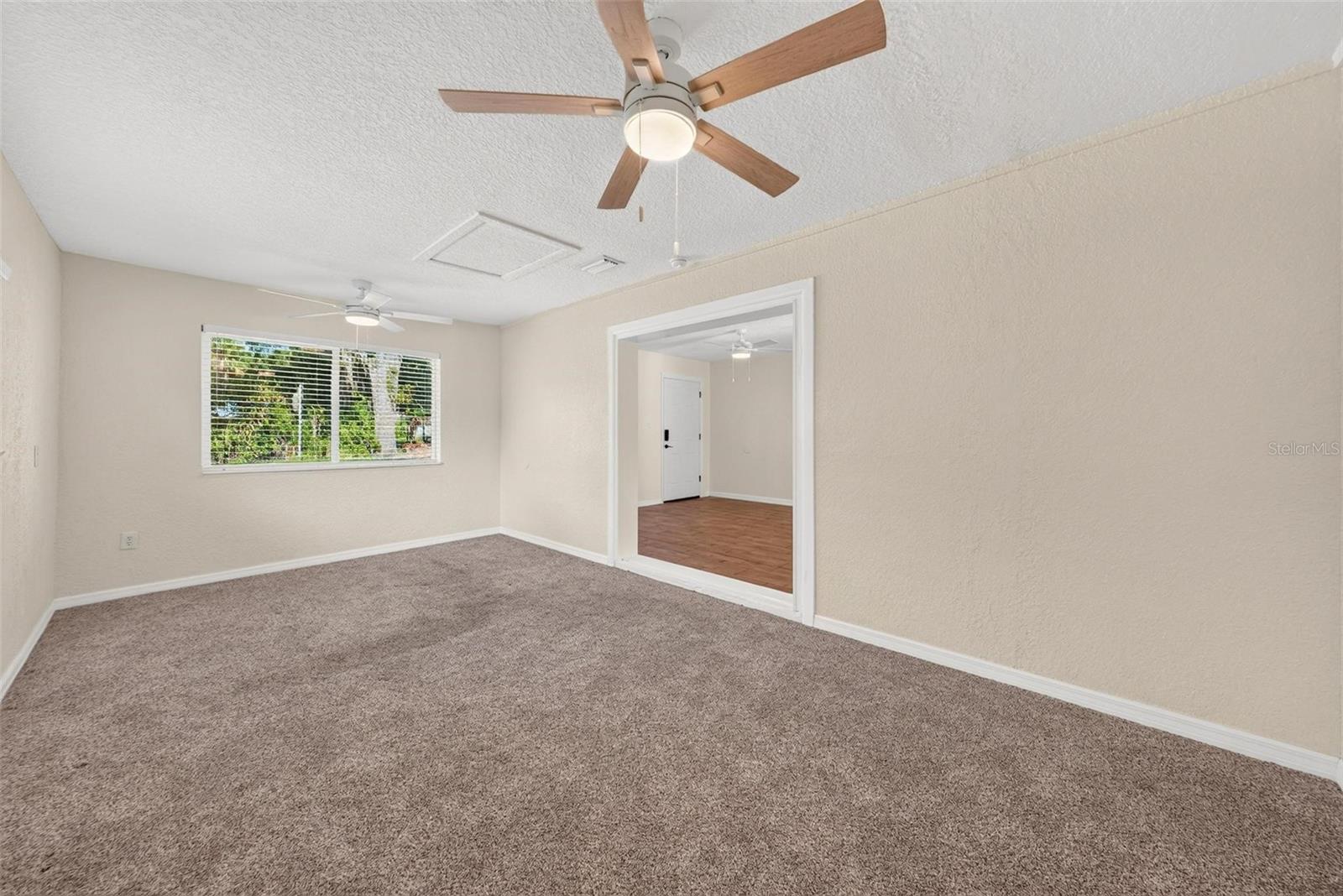 1125 N Tremain St Property Photo 27