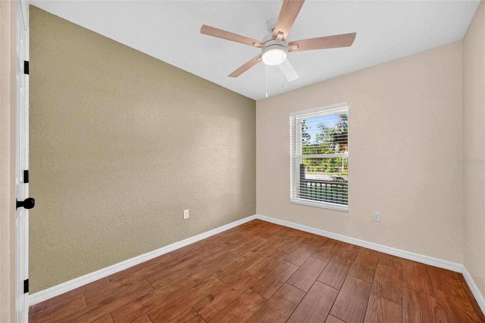 1125 N Tremain St Property Photo 36