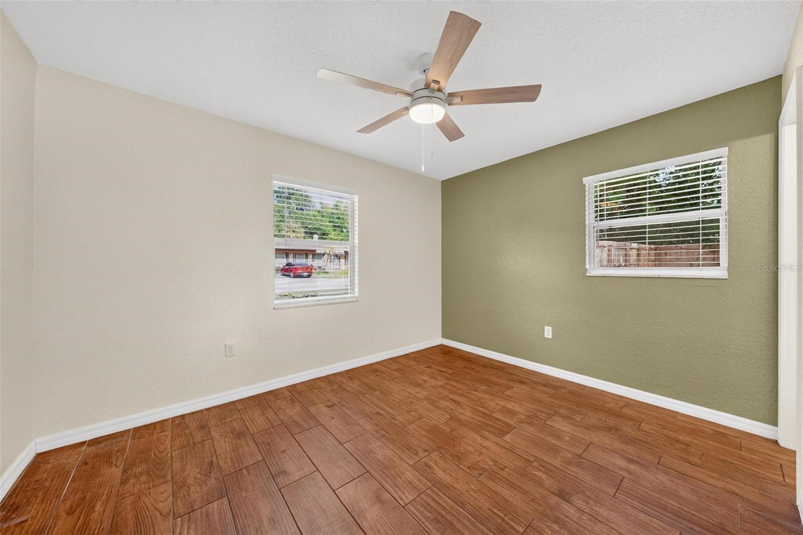 1125 N Tremain St Property Photo 40