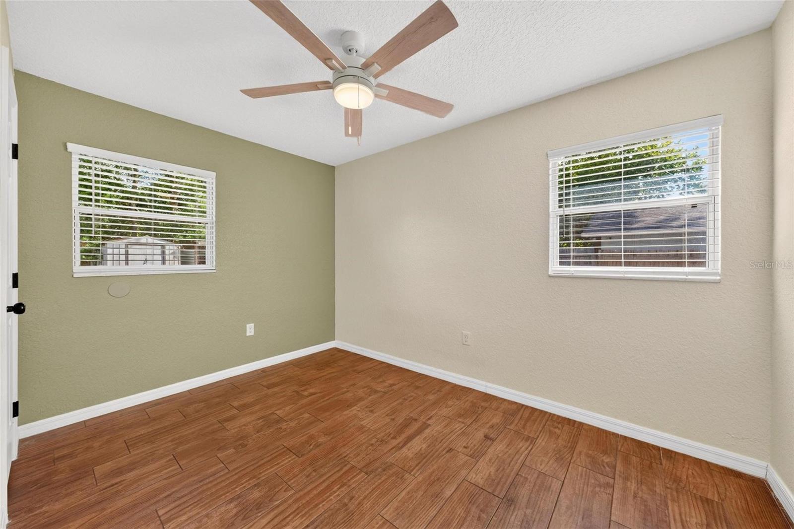 1125 N Tremain St Property Photo 48