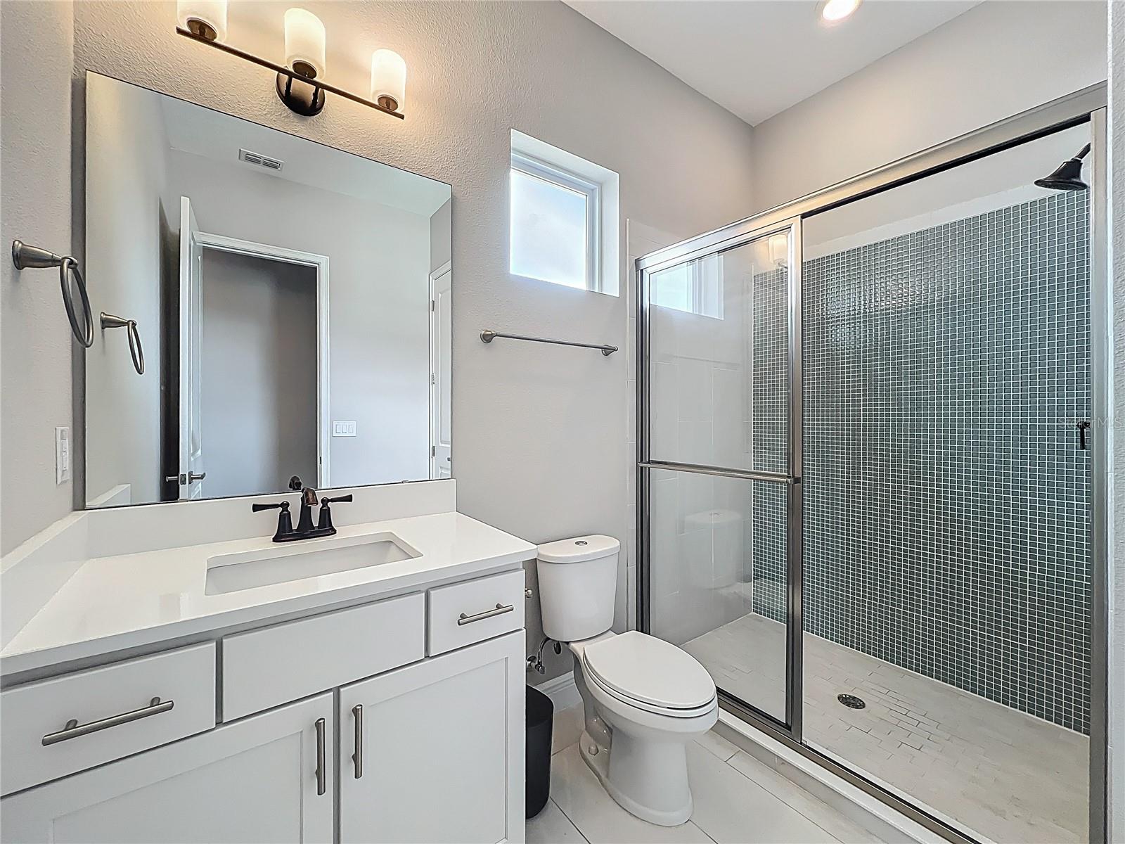 13450 Gabor Ave Property Photo 16